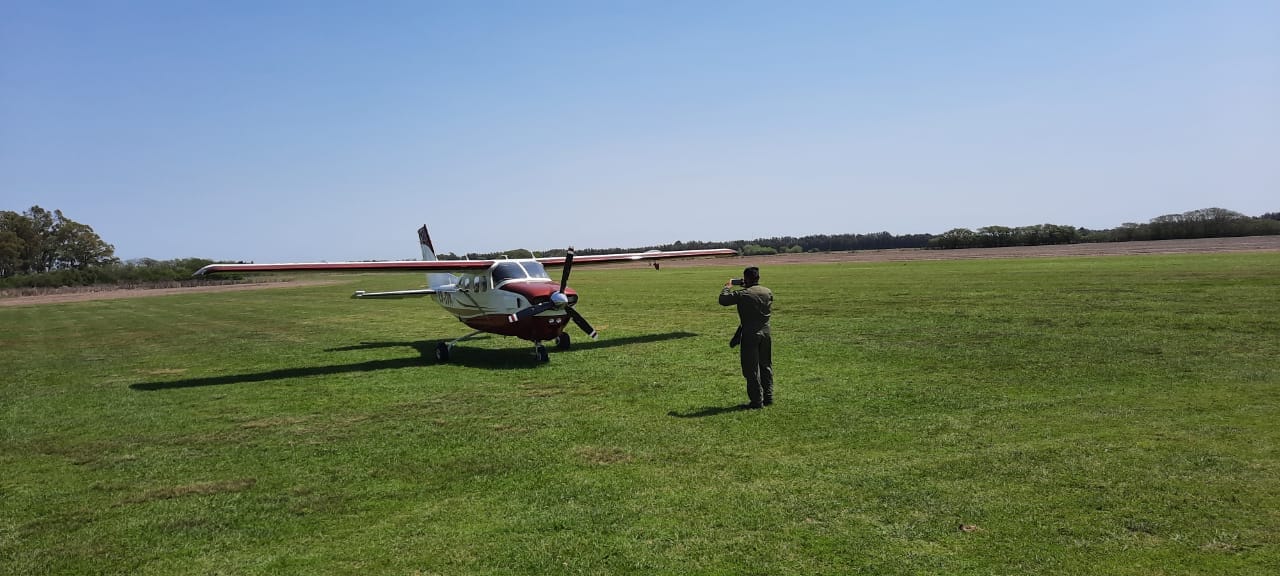 Narcovuelos: Gendarmería verificó si el avión secuestrado en el Aeroclub está en condiciones de volar