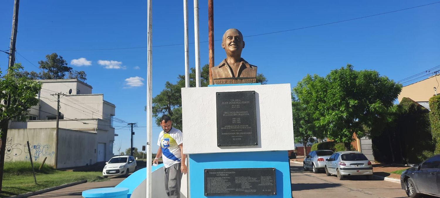 Acondicionaron el busto de Perón para el 17 de octubre