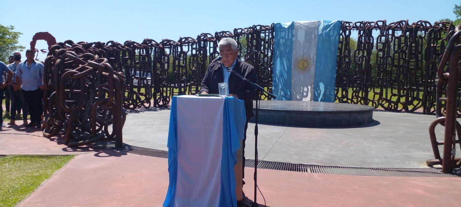 Día de la Soberanía: el intendente encabezó el acto oficial y dejó saludos de Alberto Fernández y Axel Kicillof