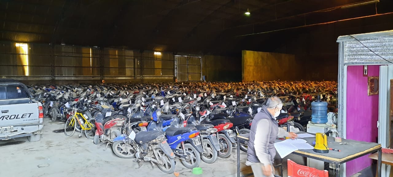 Compactación de vehículos secuestrados: hay más de 1300 motos en el depósito