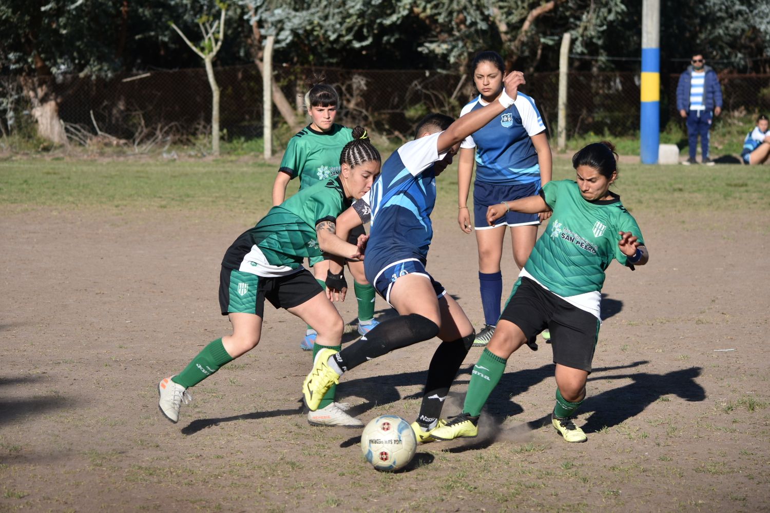 La apasionante definición, con público, de la Copa San Pedro femenina: cuatro equipos pueden ser campeón