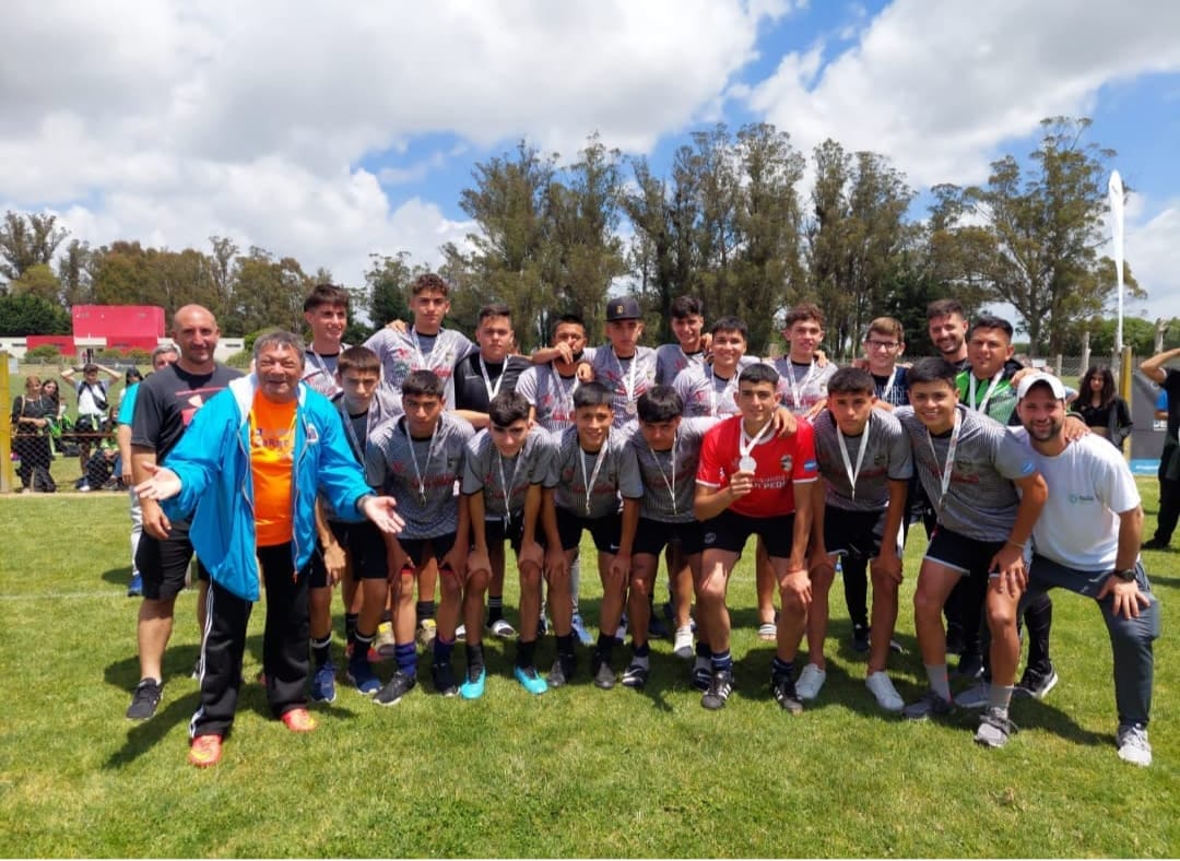 Juegos Bonaerenses 2021: medalla de plata para el U16 de fútbol 11
