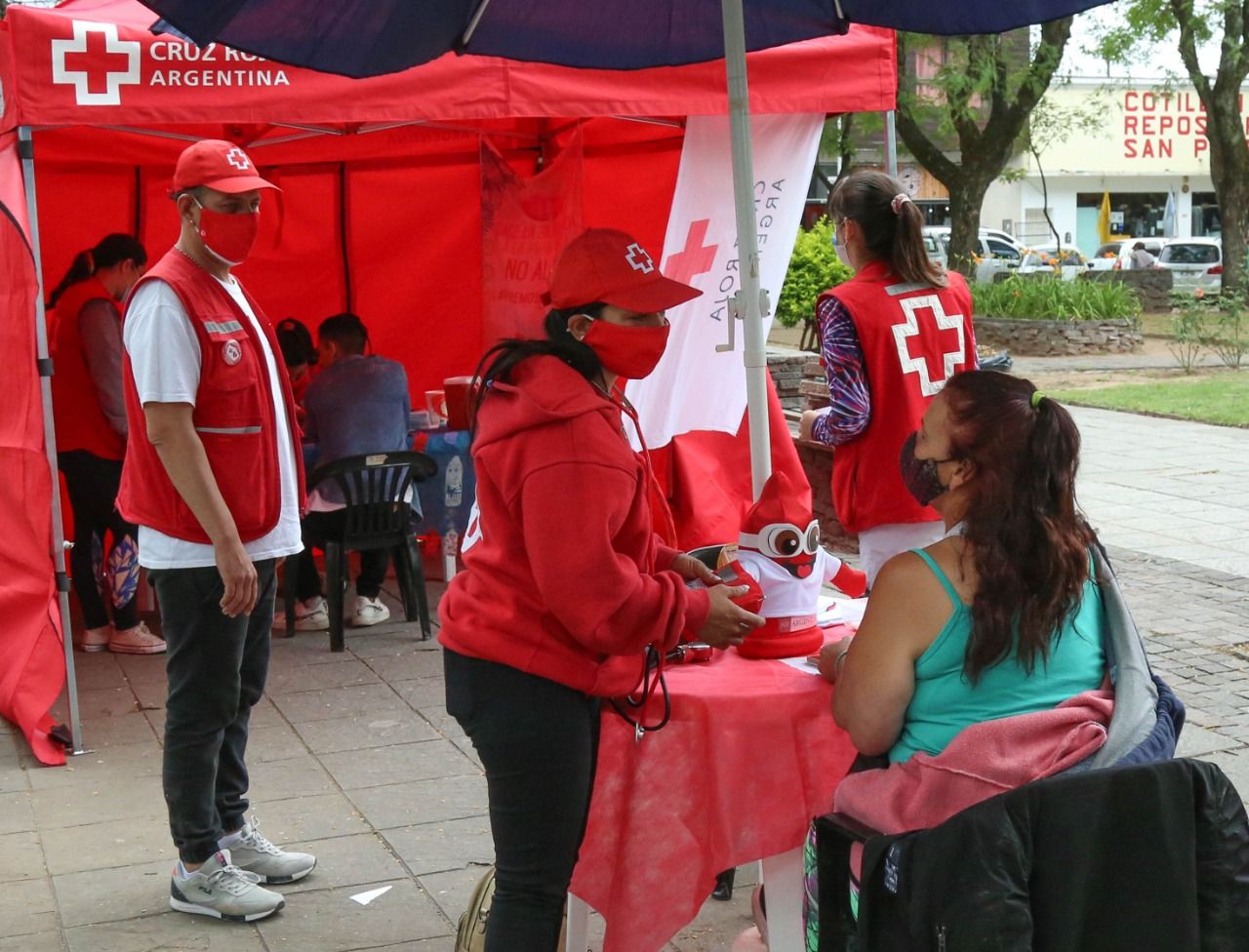 En el Día Mundial de la lucha contra el HIV, el equipo de Cruz Roja realizó testeos gratuitos