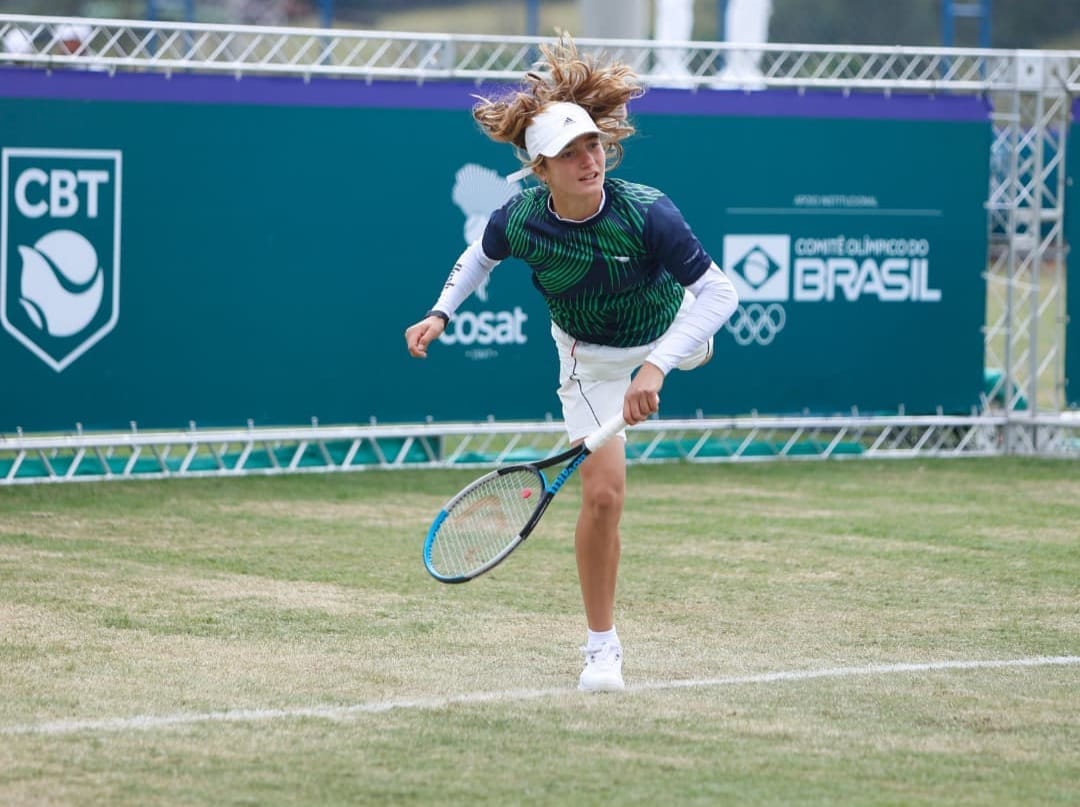 Tenis: Candela Vázquez finalista en dobles