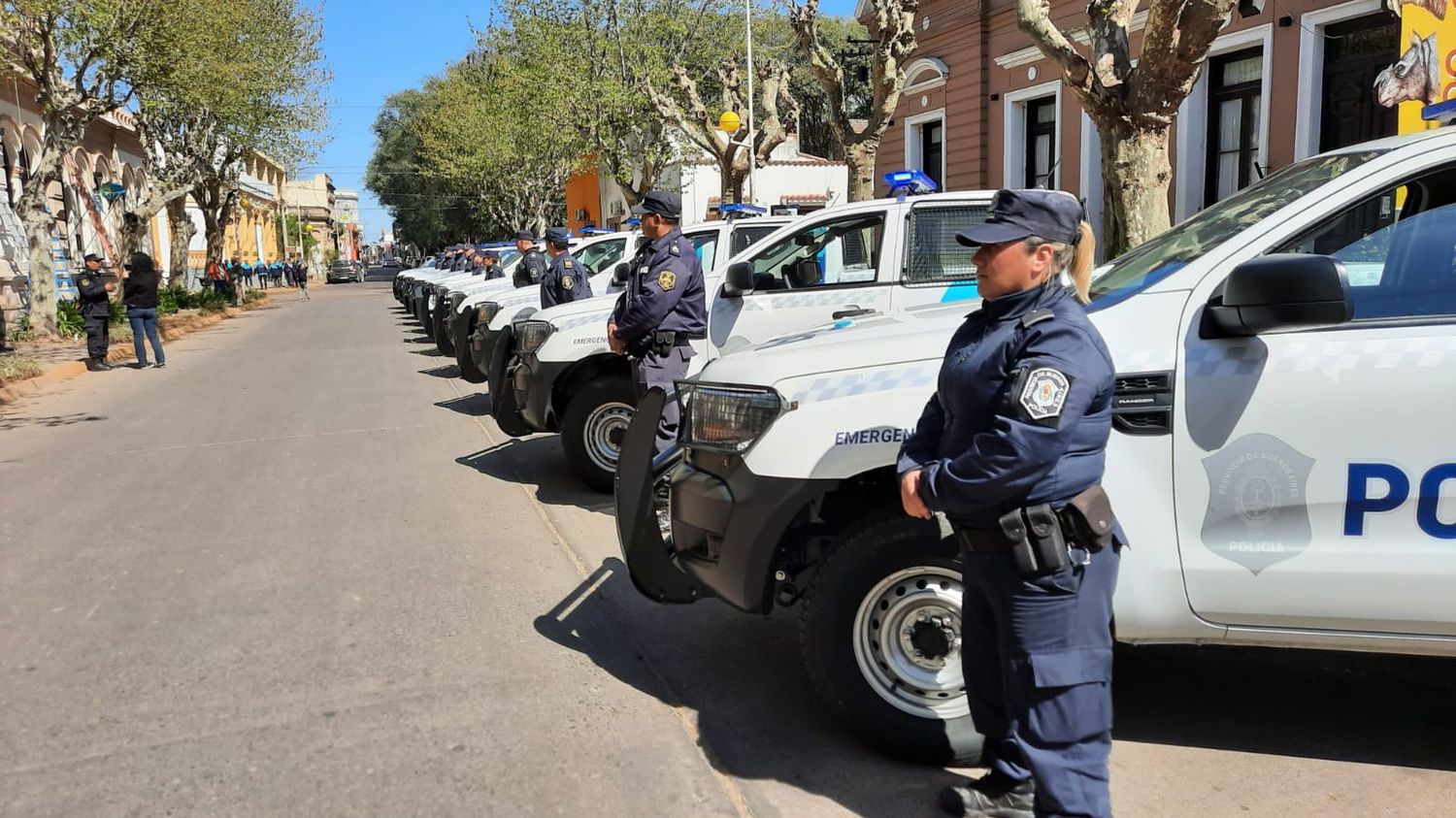 Sergio Berni encabezó la entrega de los 11 nuevos patrulleros en la Municipalidad
