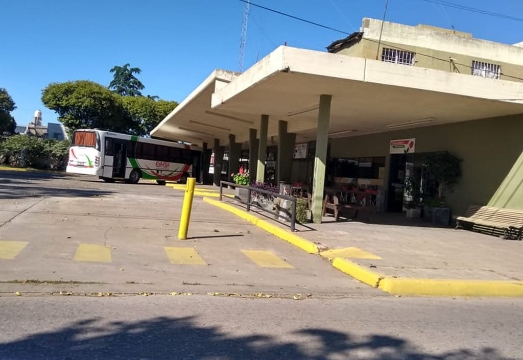 El paro de colectivos de la UTA afecta las líneas de San Pedro a las localidades