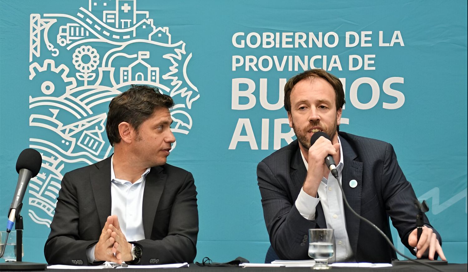 El gobernador Kicillof y el ministro de Economía, Pablo López.