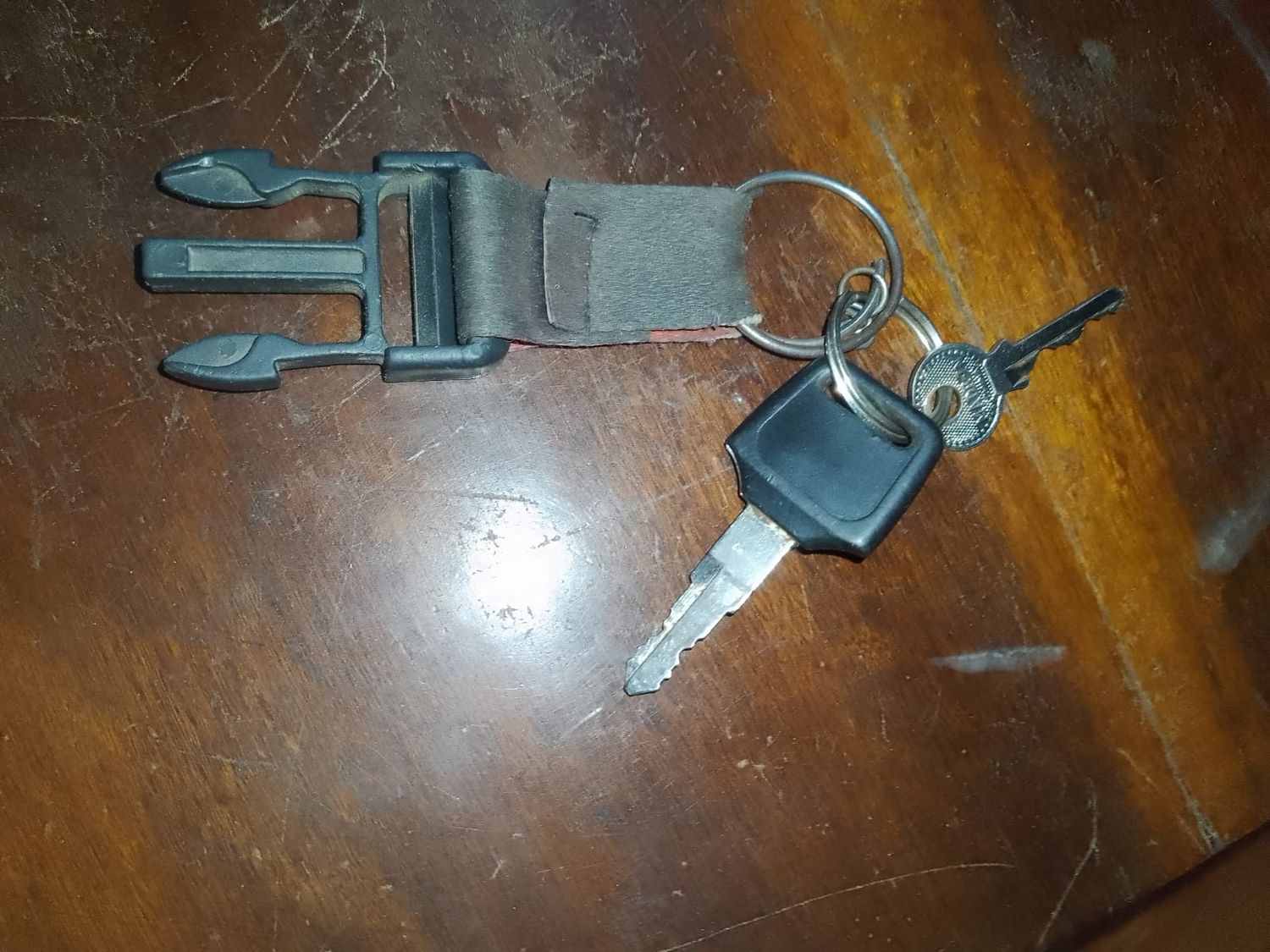La llave que encontró Adriana sobre calle 25 de Mayo
