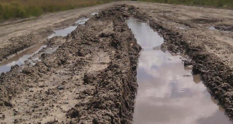 Espinillo: “Hay mucho barro, el camino está intransitable”