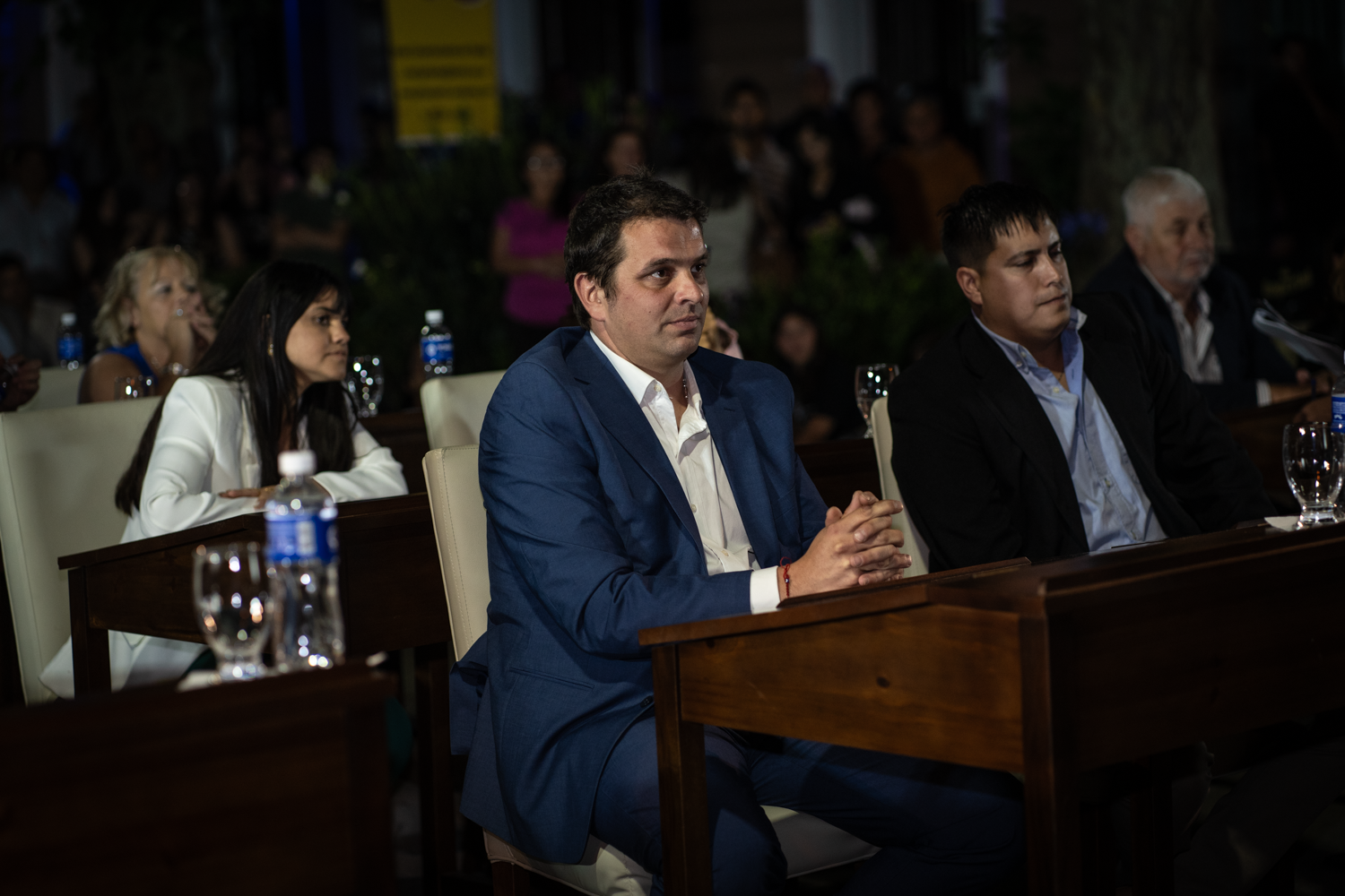 Carrasco asume la banca para defender el aumento de tasas y el