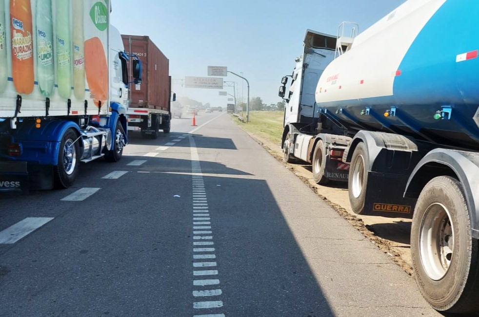 Comienza la restricción de camiones en rutas por las vacaciones de ...