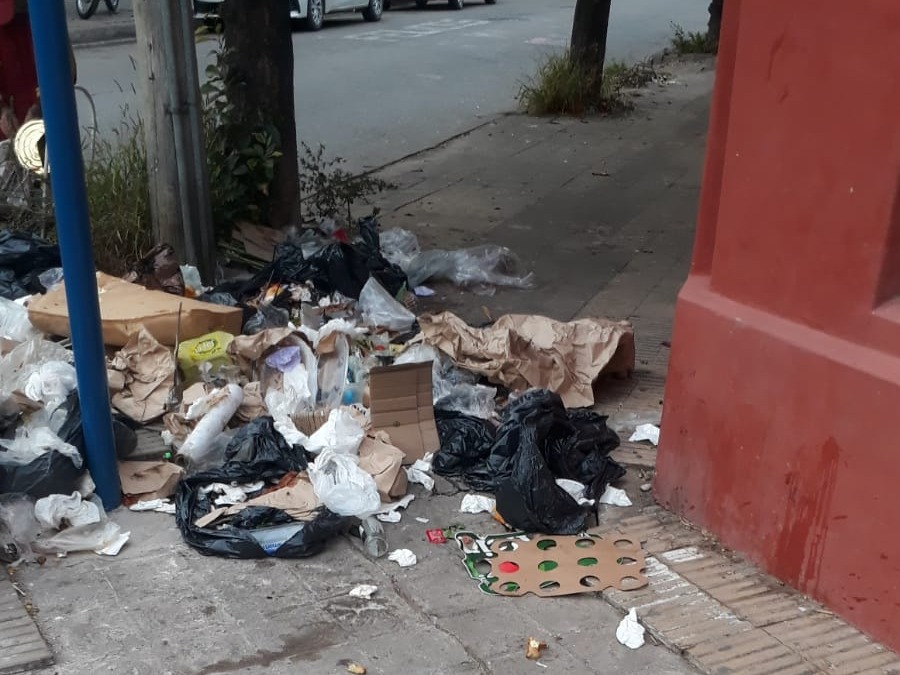 Vecinos reclaman por basura que dejan los bares de la zona – Las ...